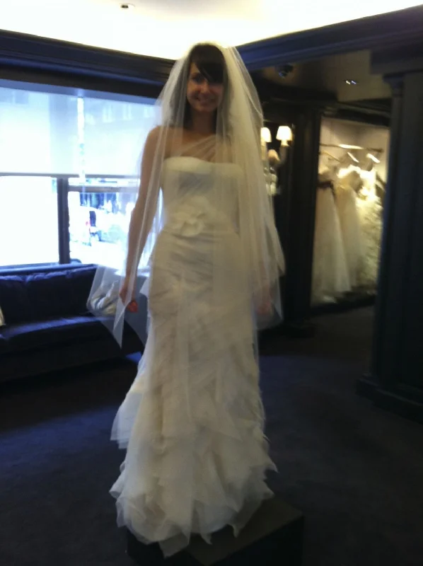 Score Huge Discounts Today!Vera Wang Farrah